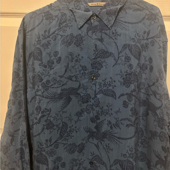 Tommy Bahama Men’s XL Collared Longsleeve Hawaiian Blue Floral Comfy - Picture 1 of 12